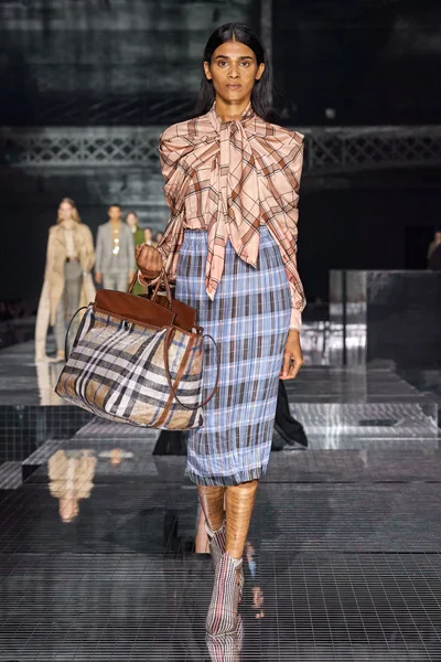 Look 23